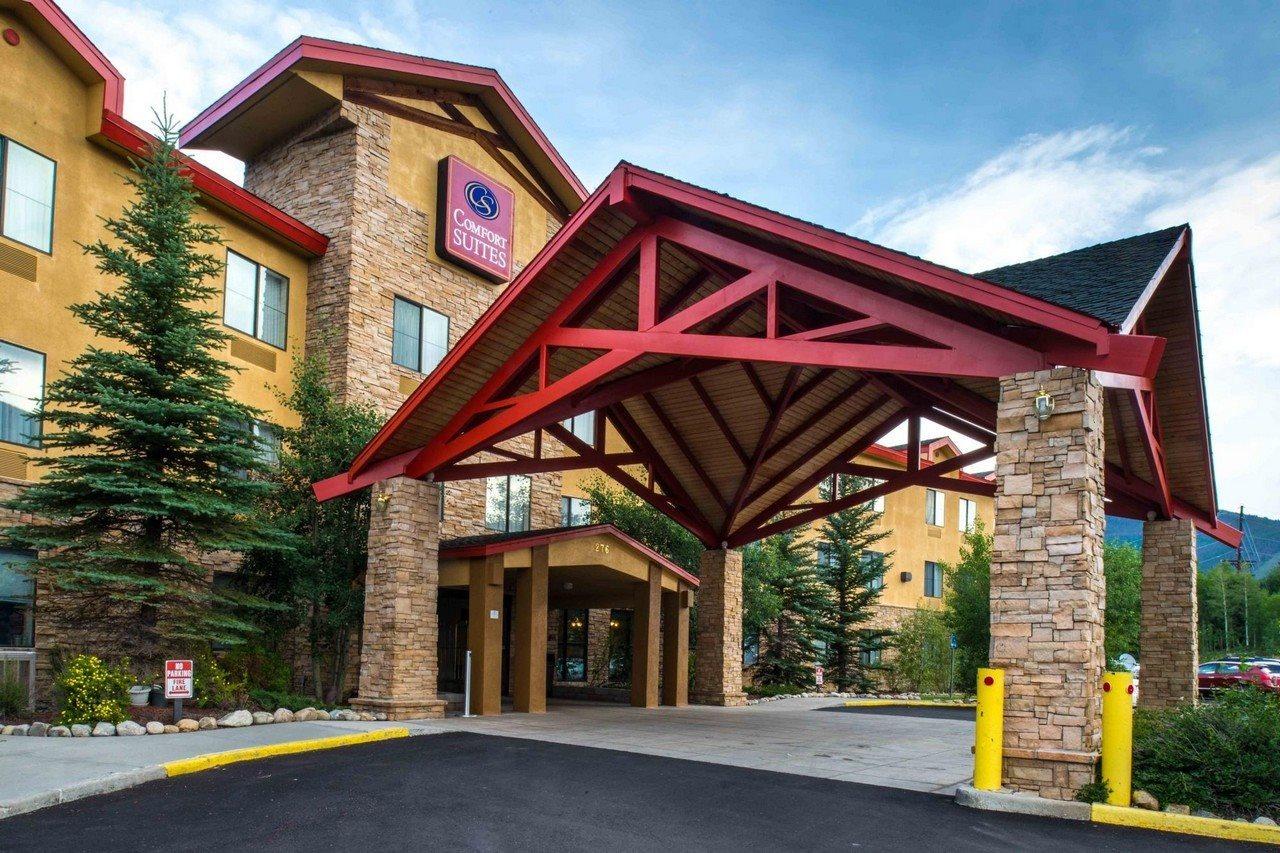 דילון Comfort Suites Summit County מראה חיצוני תמונה