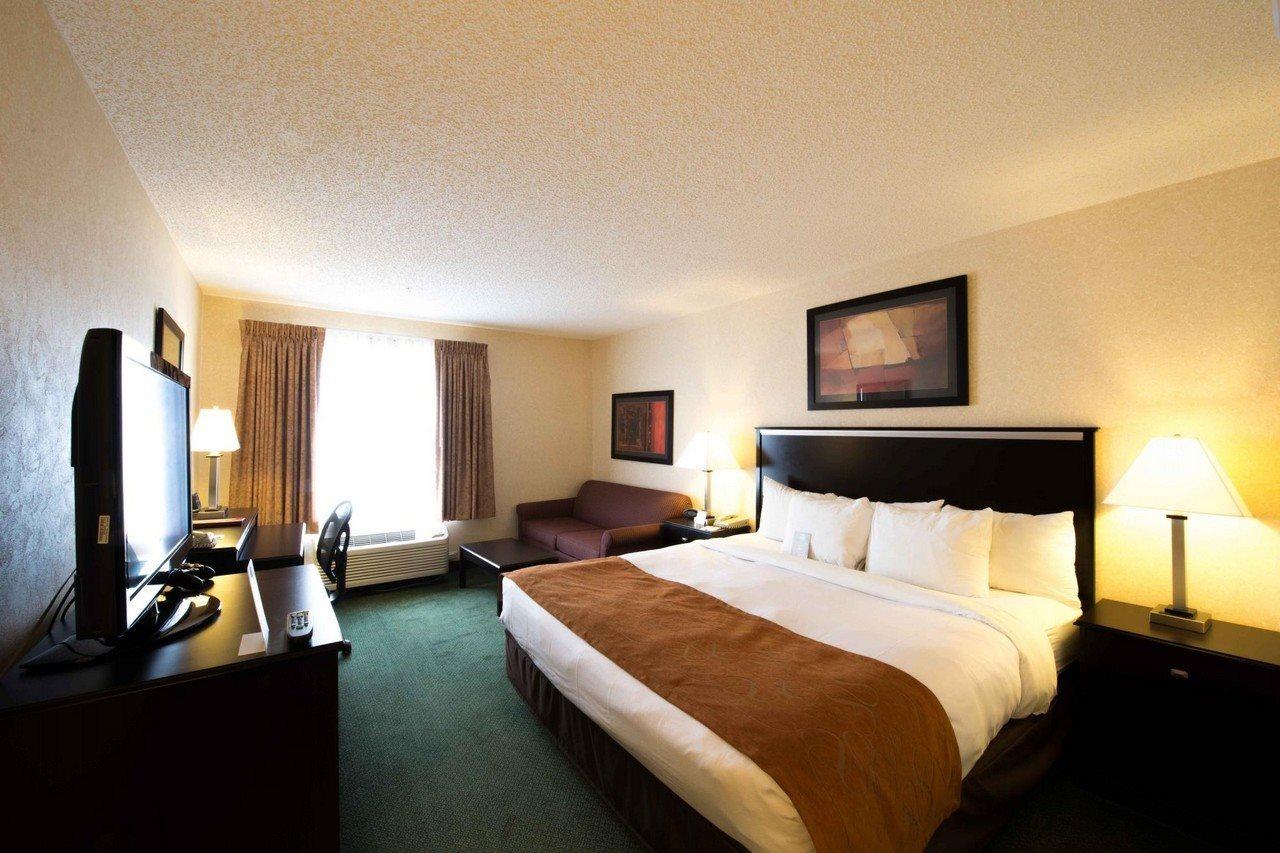 דילון Comfort Suites Summit County מראה חיצוני תמונה