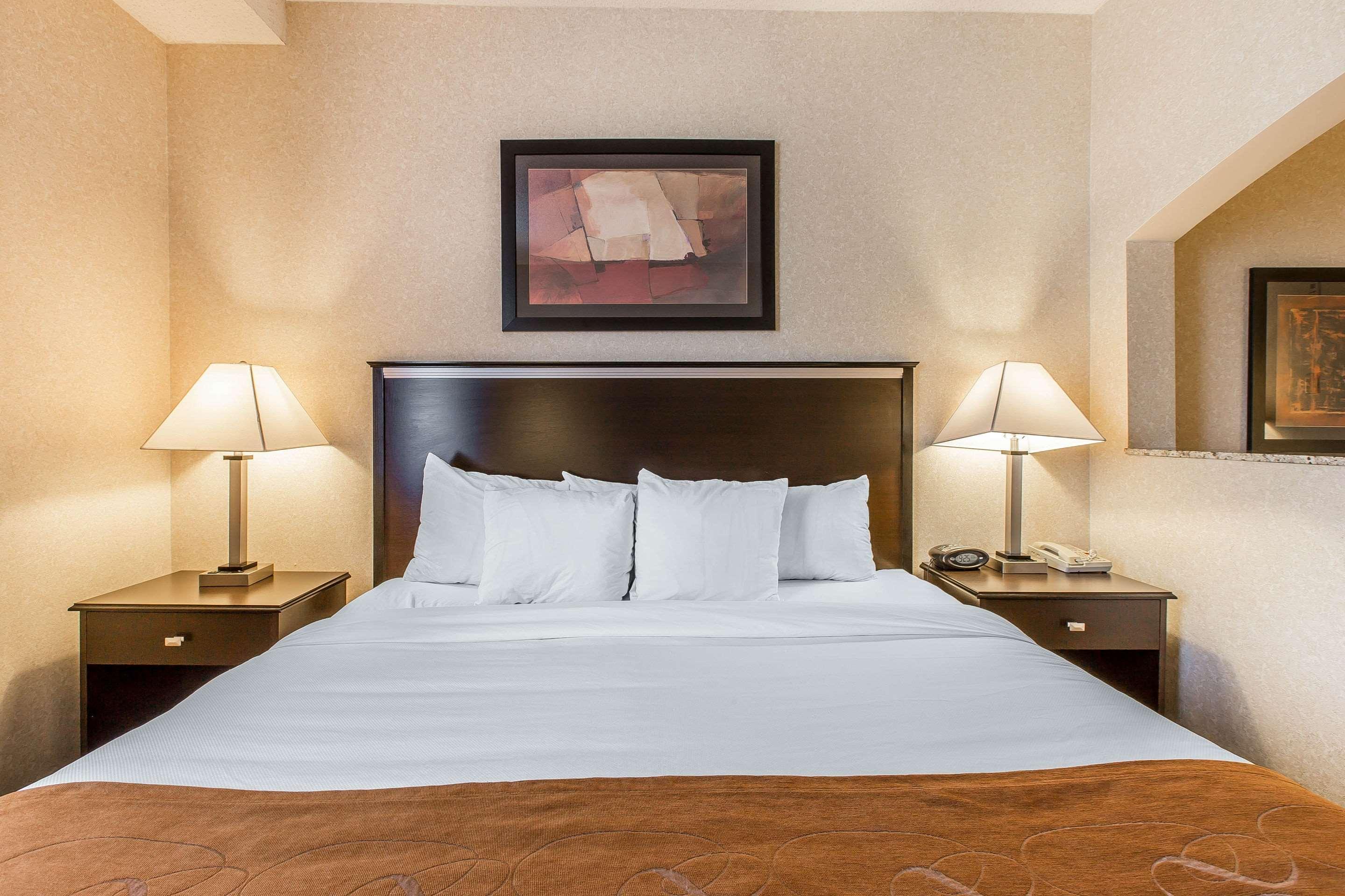 דילון Comfort Suites Summit County מראה חיצוני תמונה